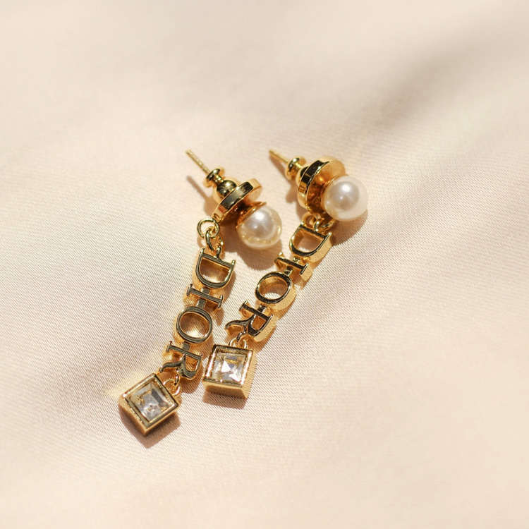 Square Crystal Pearl