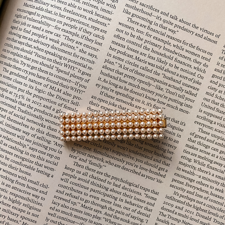 Little Pearl Hair Clip